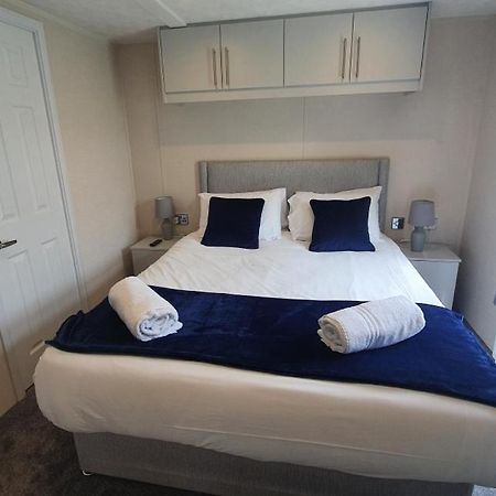 Buttermere Lodge With Hot Tub Barmby on the Moor Exterior photo